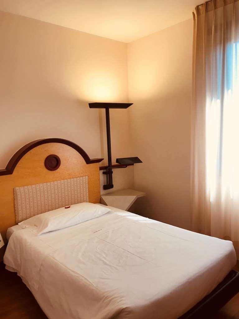 Western Solaf 4*