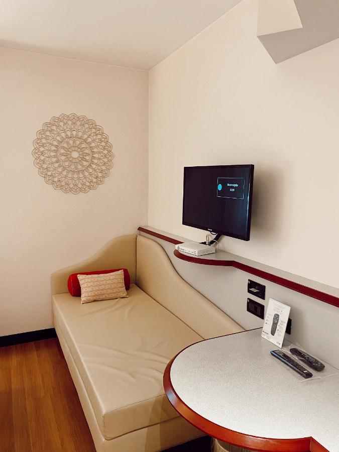 Western Solaf Hotel