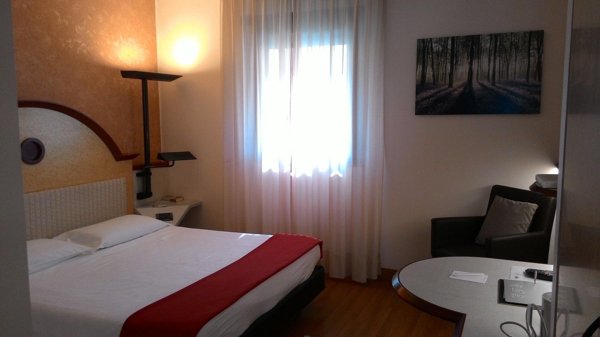 Western Solaf Hotel Medolago