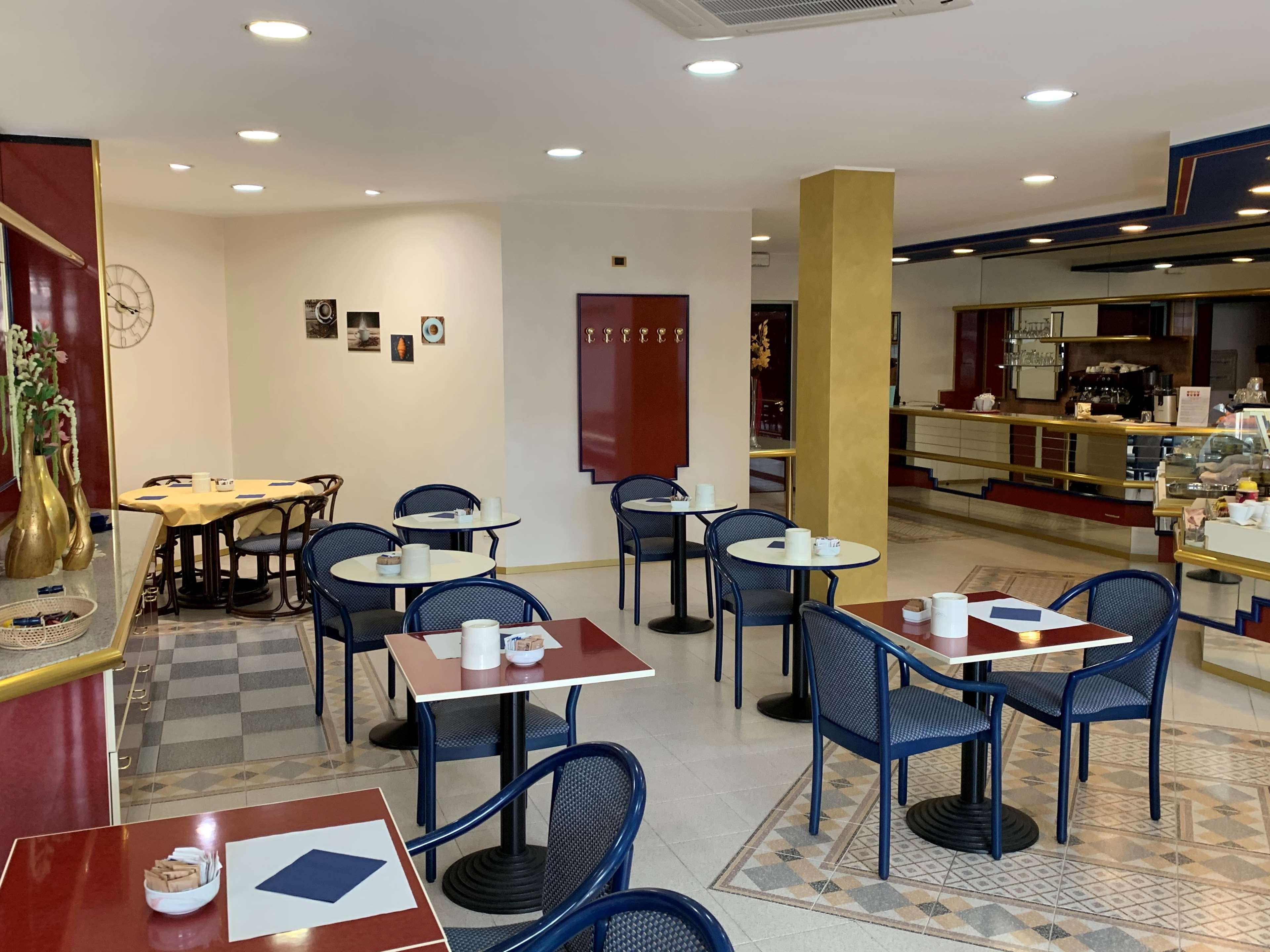 Western Solaf Hotel