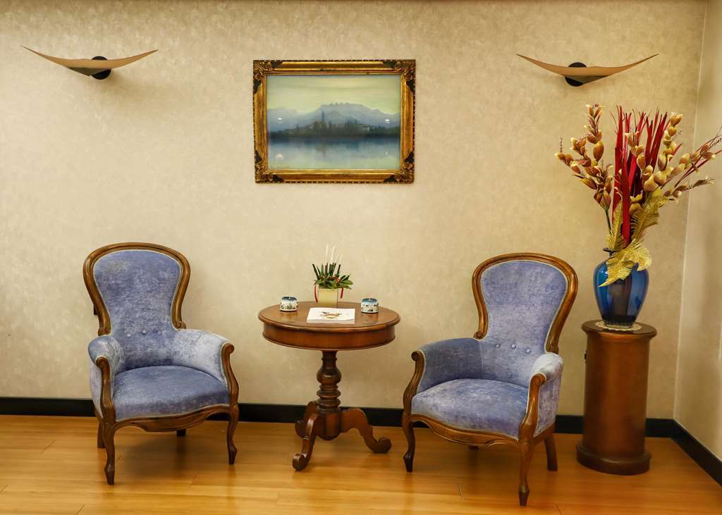Western Solaf Hotel